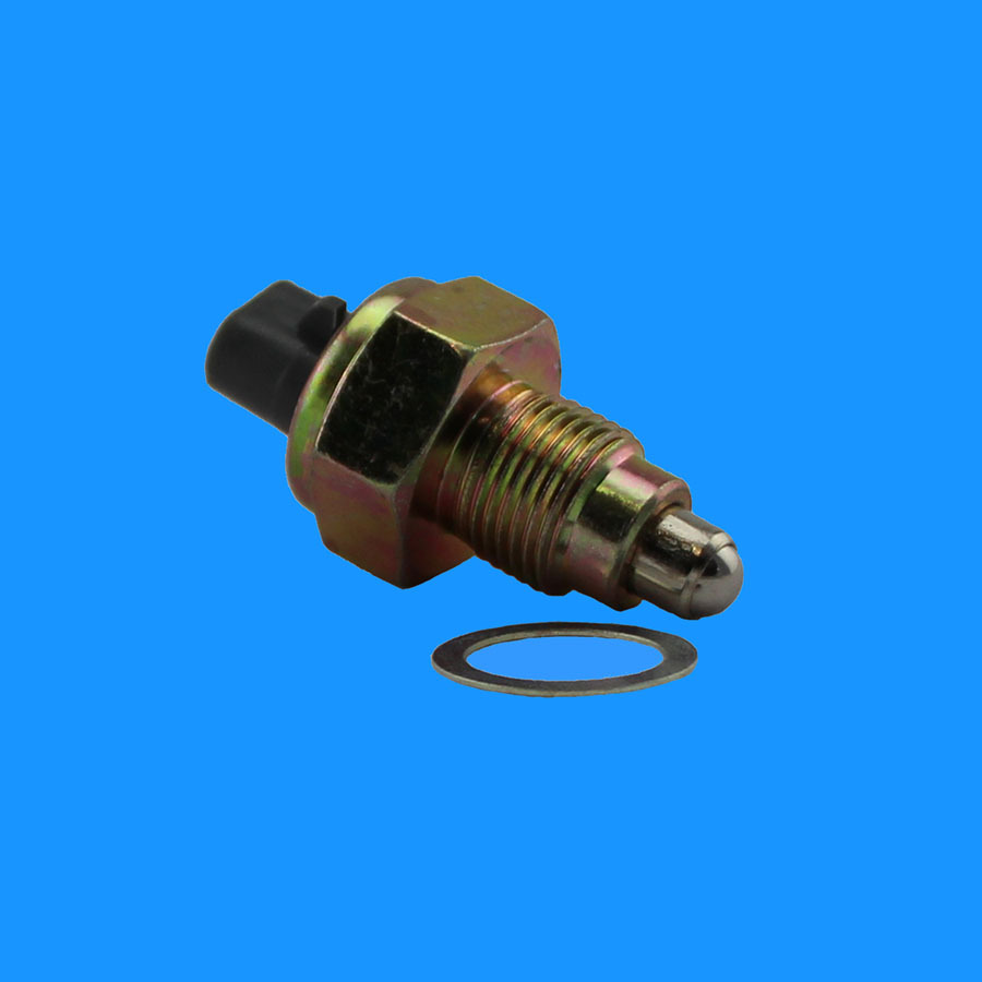 Toyota Hiace, Reverse Light Switch