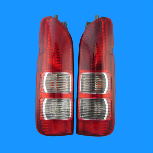 Left Hand Right Hand Rear Tail Light with wiring and bulb Suitable For Toyota Hiace 2005 2006 2007 2008 2009 2010 2011 2012 2013 2014 2015 2016 2017