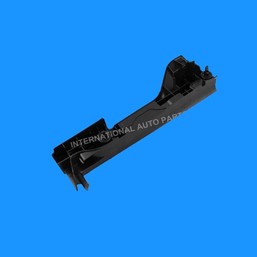 Front Bumper Bracket Right Hand Suitable For Toyota Hiace 2010 2011 2012 - 12/ 2013 